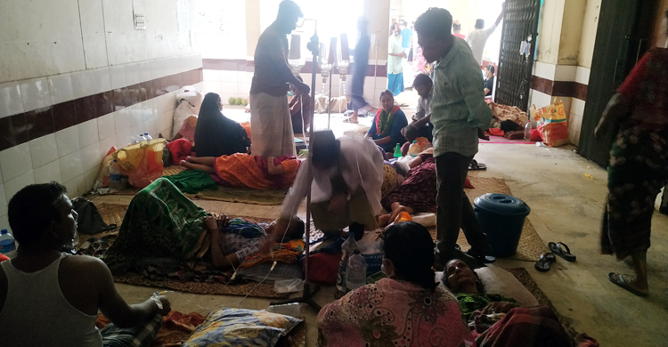 তিল ধারণের ঠাঁই নেই ব্রাহ্মণবাড়িয়া সদর হাসপাতালের ডায়রিয়া ওয়ার্ডে