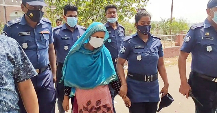 নাপা সিরাপে নয় ‘পরিকল্পিতভাবে’ দুই শিশুকে হত্যা, মা গ্রেফতার