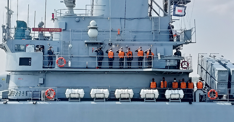 আন্তর্জাতিক নৌমহড়ায় অংশ নিতে মোংলা ছাড়লো যুদ্ধ জাহাজ &lsquo;ওমর ফারুক&rsquo;