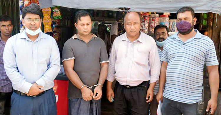 কনফেকশনারি ব্যবসার আড়ালে ইয়াবা বিক্রি