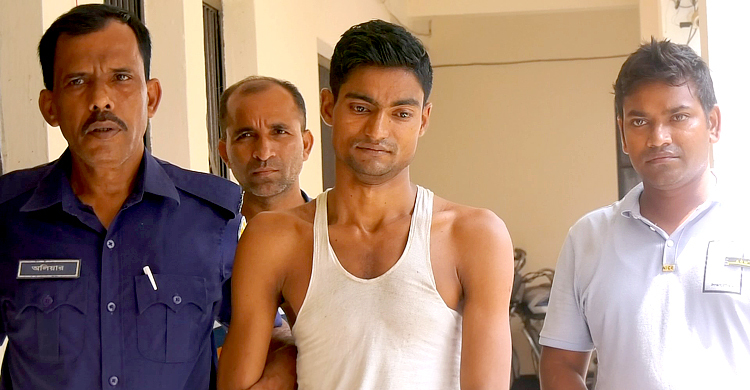 বাবাকে হত্যায় ছেলে আটক