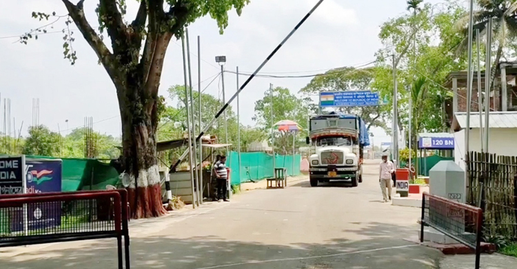 আখাউড়া স্থলবন্দরে রোববার আমদানি-রপ্তানি বন্ধ