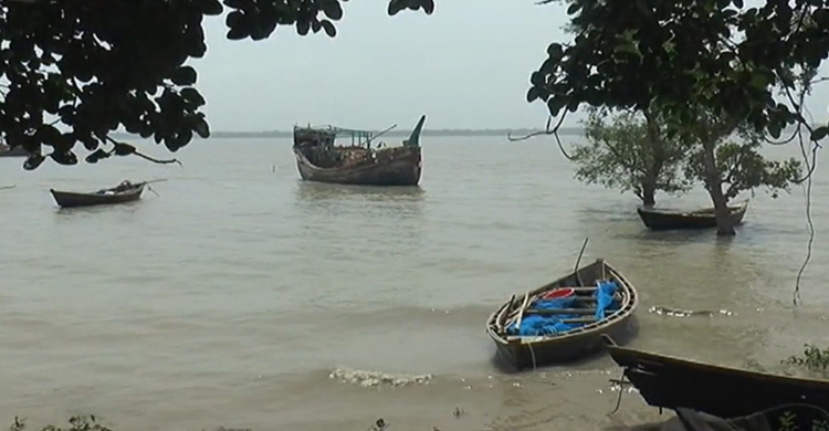 জোটেনি কোরবানির মাংস, ডাল-সবজিতেই ভরসা জেলে পরিবারের