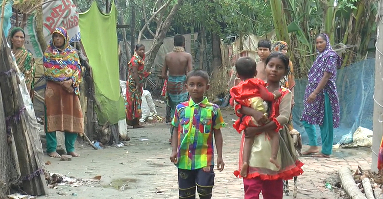 জোটেনি কোরবানির মাংস, ডাল-সবজিতেই ভরসা জেলে পরিবারের