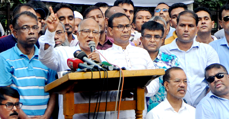 খালেদার কিছু হলে সরকারকে দায় নিতে হবে: মোশাররফ