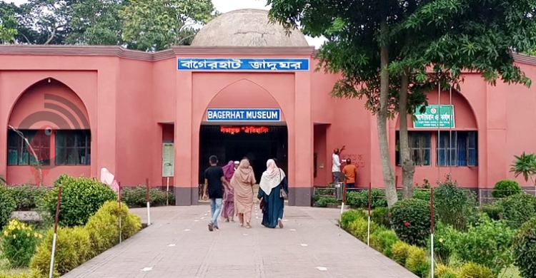 পদ্মা সেতু চালুর পর পর্যটক বাড়ছে বাগেরহাটে