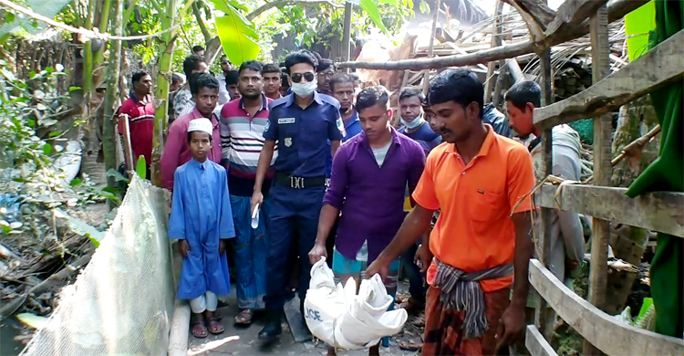 ১৭ দিনের শিশুর লাশ উদ্ধারের ঘটনায় বাবাসহ আটক ৩