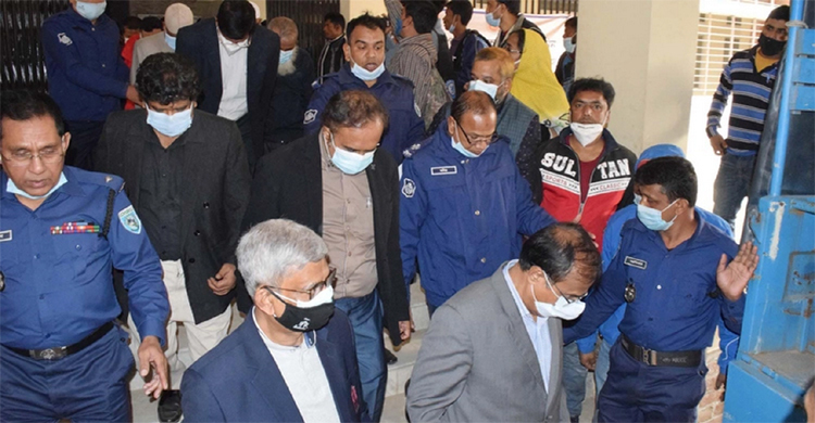 কারাগারে পাঠানোর পরদিনই বড়পুকুরিয়া খনির ২২ জনের জামিন