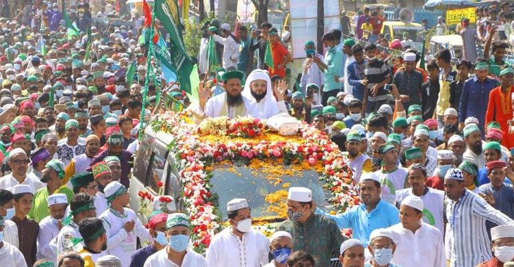 ফ্রান্সের প্রেসিডেন্টকে ক্ষমা চাইতে বললেন বাহাদুর শাহ