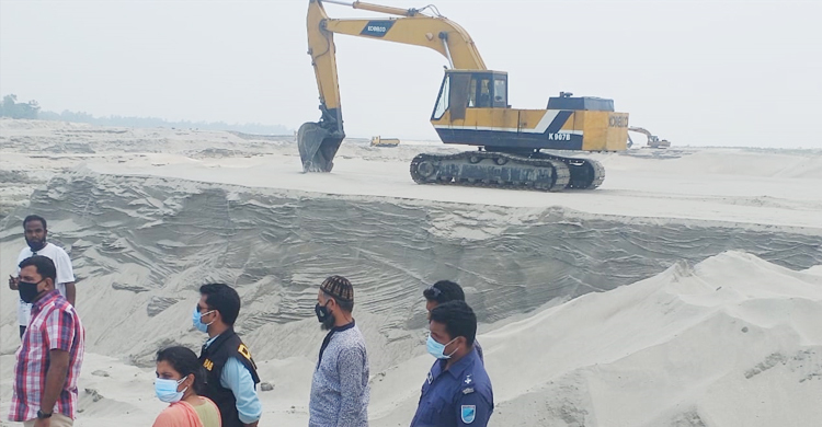 যমুনায় বালু উত্তোলনকারী ১১ জনের কারাদণ্ড, ভেকু-ট্রাক জব্দ