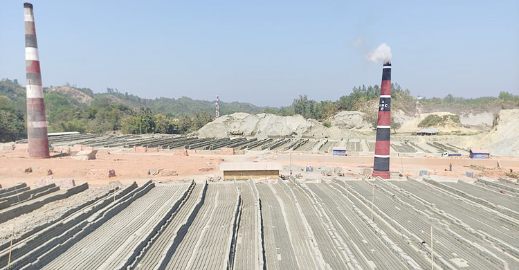 বন্ধ করে দেওয়ার পর ফের সচল বান্দরবানের ১৪ ইটভাটা