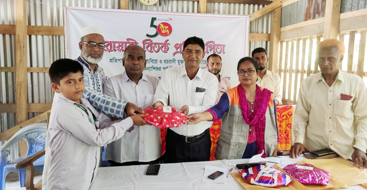 বাগেরহাটে স্কুল শিক্ষার্থীদের বারোয়ারি বিতর্ক প্রতিযোগিতা