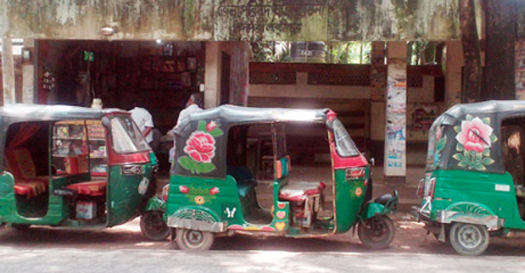 যাত্রী ছাউনিতে রিকশাচালকের লাশ