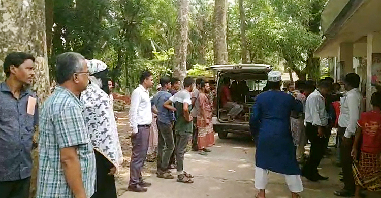 বিয়ে নিয়ে দ্বন্দ্বে ছেলের হাতে বাবা খুন