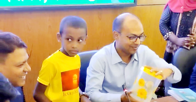 বরগুনায় লটারিতে জেলা পরিষদ সদস্য নির্বাচিত