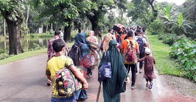 কর্মস্থলে ফিরতে বরিশাল মহাসড়কে জনস্রোত