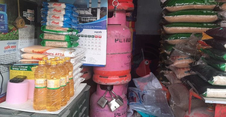 সয়াবিন তেলের সংকট কাটেনি বরিশাল বাজারে