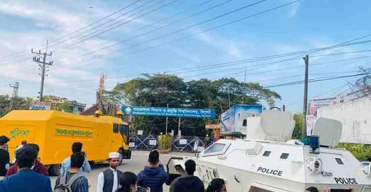 পররাষ্ট্রমন্ত্রীর হস্তক্ষেপে শাবি থেকে সরানো হলো অতিরিক্ত পুলিশ