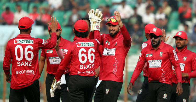 রিজওয়ান-খুশদিলকে এনেও লাভ হলো না, বরিশালের কাছে হারলো কুমিল্লা