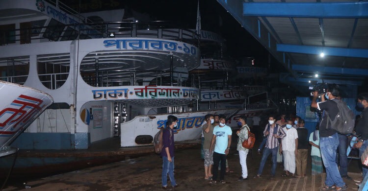 যাত্রী সঙ্কট : বরিশাল থেকে ছাড়েনি ঢাকাগামী কোনো লঞ্চ