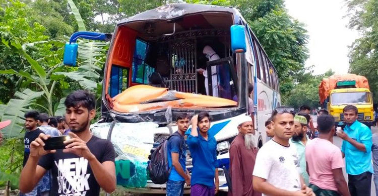 Six killed in ambulance-covered van collision