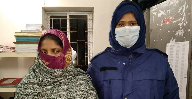 ভাগনির গোপনাঙ্গে খুন্তির ছ্যাঁকা, মামি গ্রেফতার