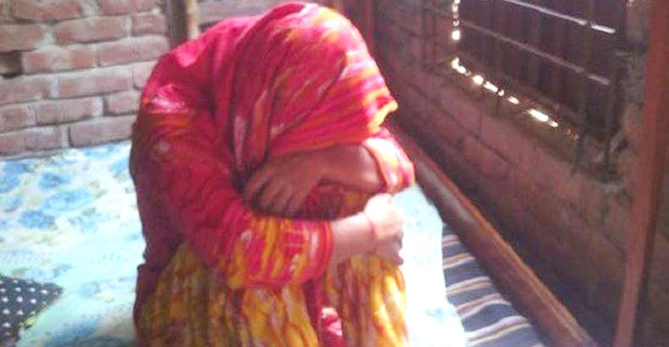 বান ছাড়িয়ে দেয়ার কথা বলে নারী পোশাক শ্রমিককে ধর্ষণ