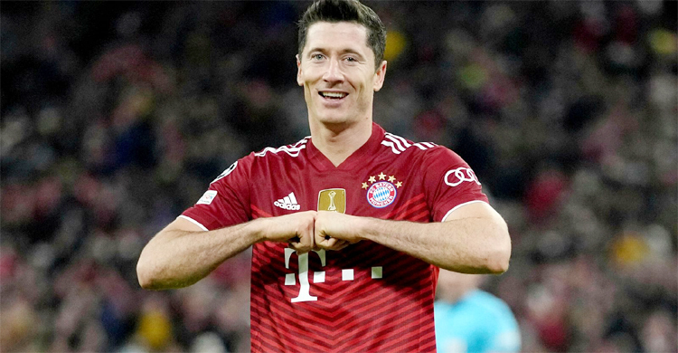 Lewandowski breaks Muller goals record