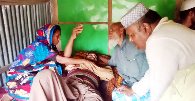 ছেলের সড়ক দুর্ঘটনার খবরে বাবার মৃত্যু