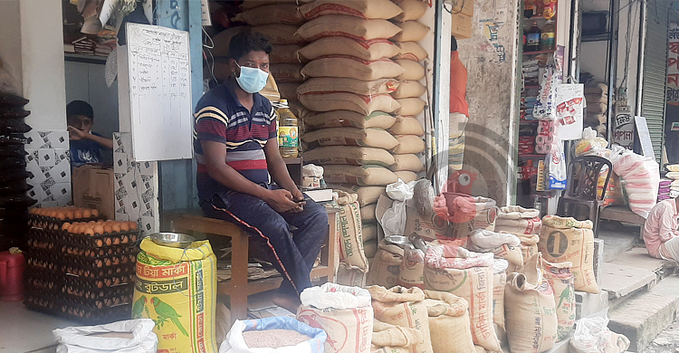 কুষ্টিয়ায় নিয়ন্ত্রণহীন চালের বাজার
