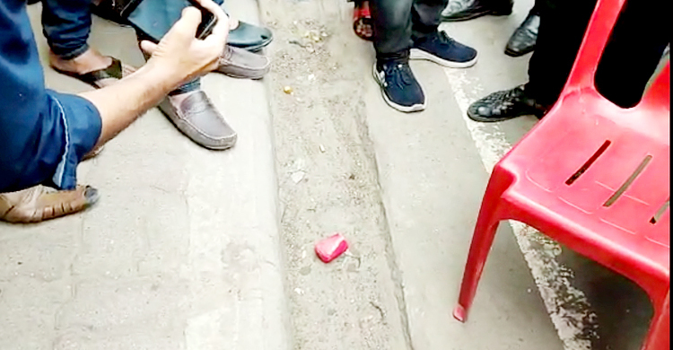 ব্রাহ্মণবাড়িয়ায় আ.লীগ প্রার্থীর নির্বাচনী অফিসে ককটেল বিস্ফোরণ