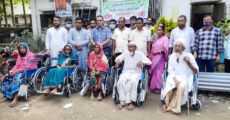 সাব-রেজিস্ট্রি অফিসে হুইলচেয়ার সেবা পাবেন প্রতিবন্ধীরা