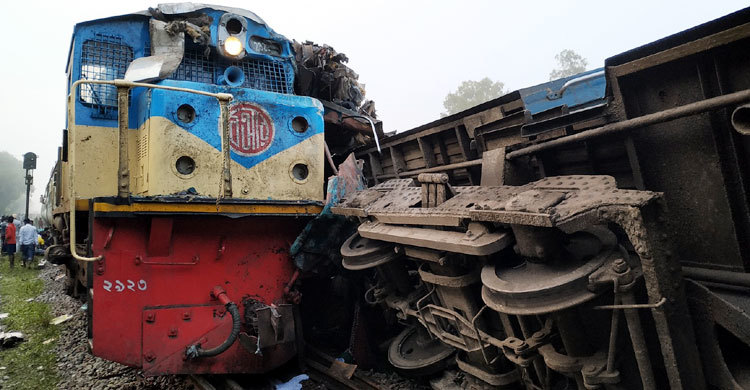 দুর্ঘটনার পর ৯৯৯-এ ফোন দেন উদয়নের যাত্রী সজীব