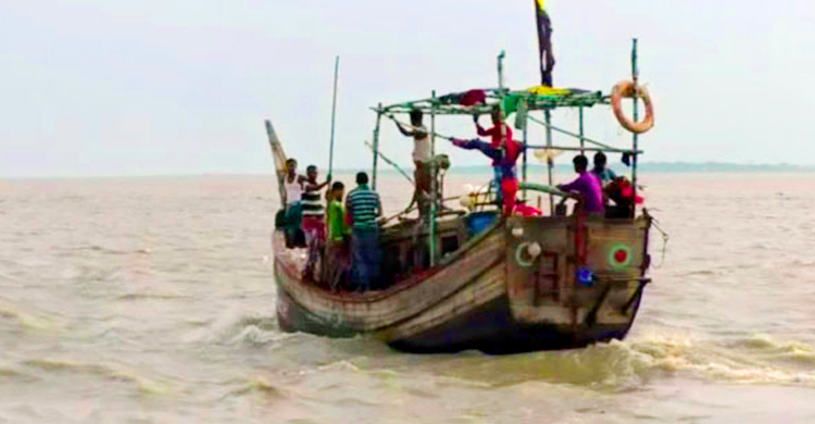 বলেশ্বর নদী থেকে ৭ জেলেকে পিটিয়ে ট্রলার লুট