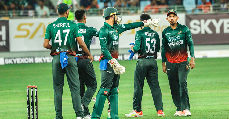 সাব্বির-মিরাজ নাকি মিরাজ-সৌম্য, একাদশে আসছে বড় পরিবর্তন!