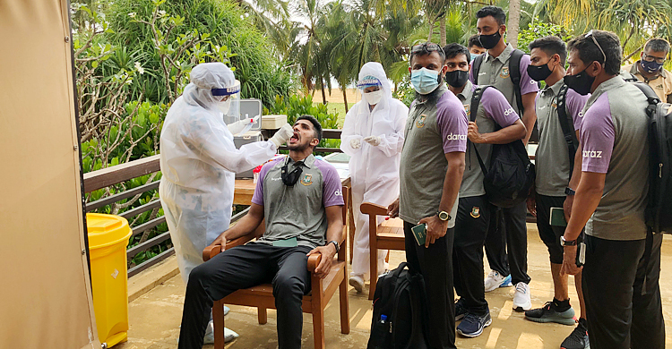 কলম্বো পৌঁছালেন বাংলাদেশ দলের ক্রিকেটাররা