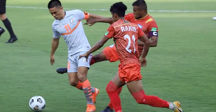 প্রথমার্ধে দুর্দান্ত খেলে ভারতের ঝড় সামলালো বাংলাদেশ