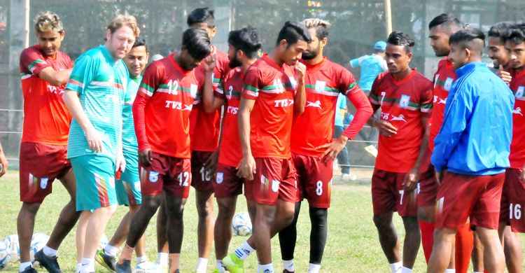 বঙ্গবন্ধু গোল্ডকাপে লড়াই এখন এশিয়া-আফ্রিকার