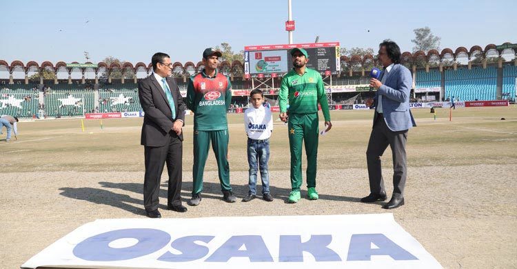 Bangladesh in batting against Pakistan in 2nd T20
