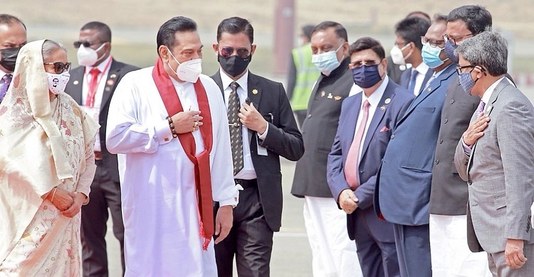 Sri Lanka PM reaches Dhaka
