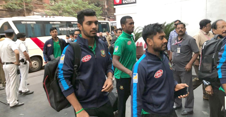 কলকাতায় পৌঁছালো টাইগাররা