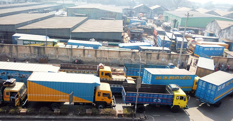 বেনাপোলে কমেছে আমদানি