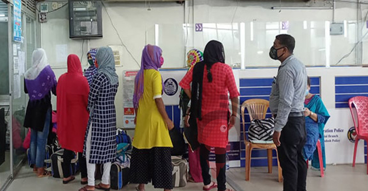 ভারতে পাচার ৭ তরুণীকে বেনাপোলে হস্তান্তর