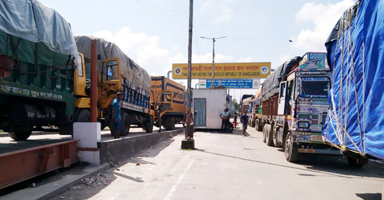 ৪ দিন পর বেনাপোলে আমদানি-রপ্তানি শুরু