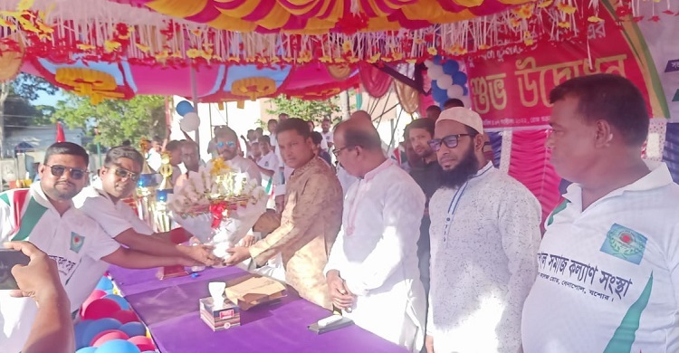 বেনাপোলে শেখ কামাল স্মৃতি ফুটবল টুর্নামেন্টের উদ্বোধন
