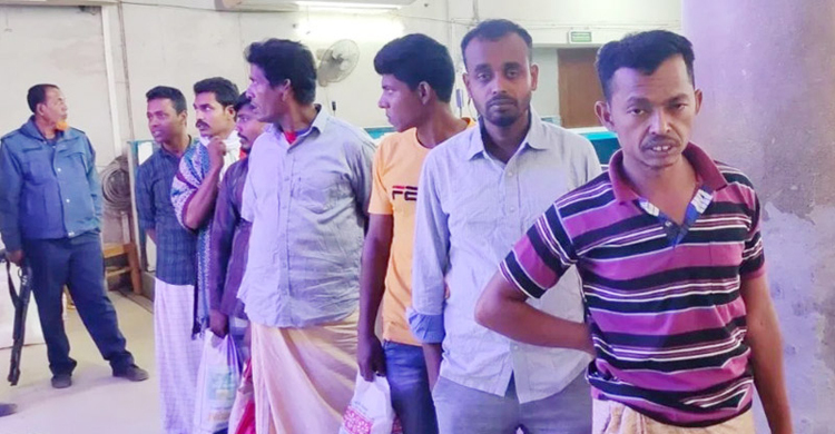 ভারতে কারাভোগ শেষে দেশে ফিরলেন ৭ যুবক