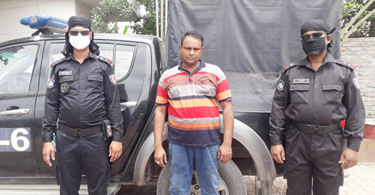 বেনাপোলে ফেনসিডিলসহ ইউপি সদস্য গ্রেফতার