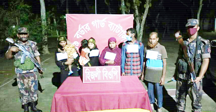 চৌগাছা সীমান্ত থেকে শিশুসহ ৭ নারী-পুরুষ আটক
