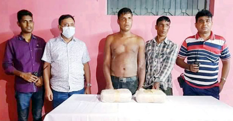 শার্শায় চার কেজি গাঁজাসহ দুই যুবক গ্রেফতার