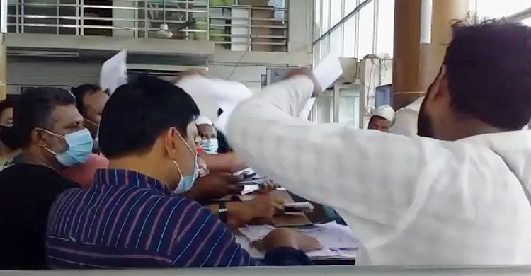 ৪ মাস পর দেশে ফিরলেন ভেসে যাওয়া ২৩ বাংলাদেশি